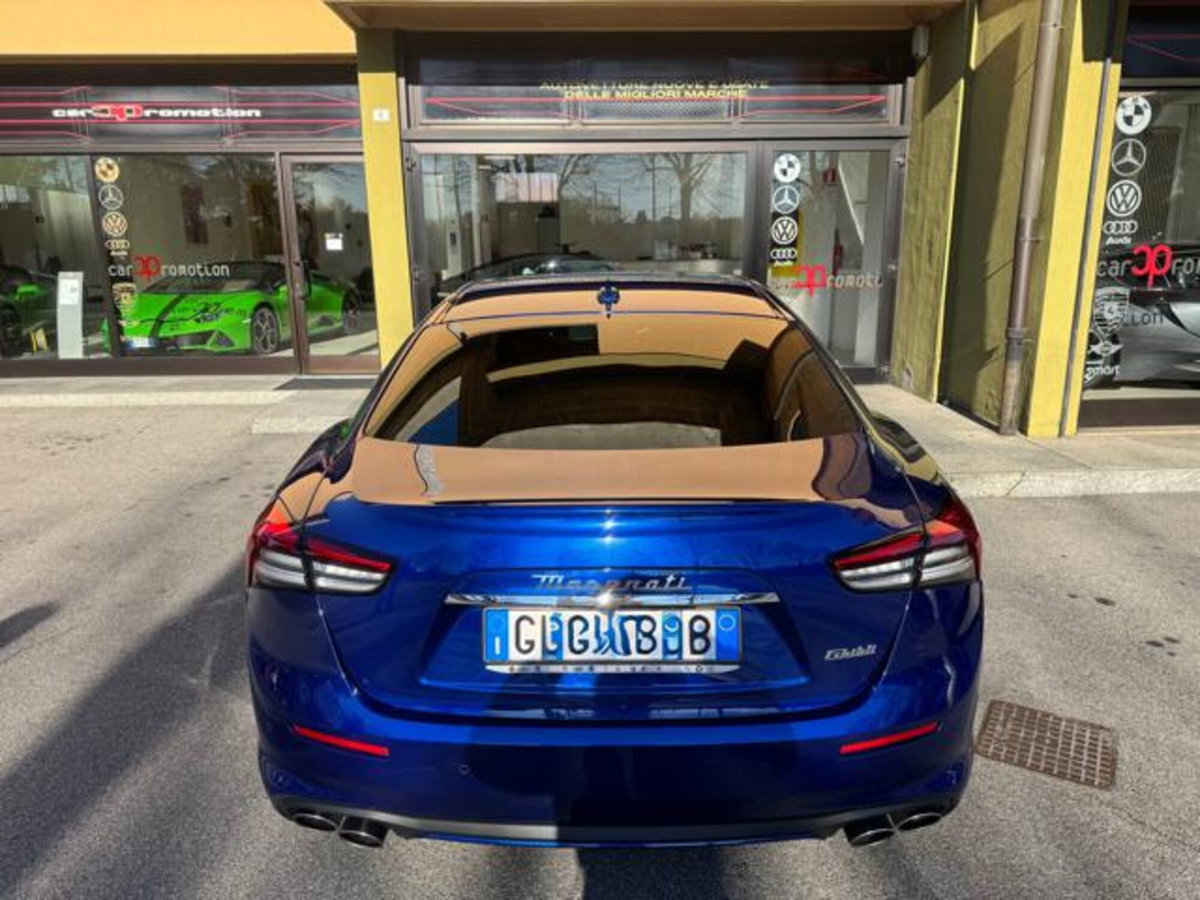 Maserati Ghibli Ghibli MHEV 330 CV GT (9)