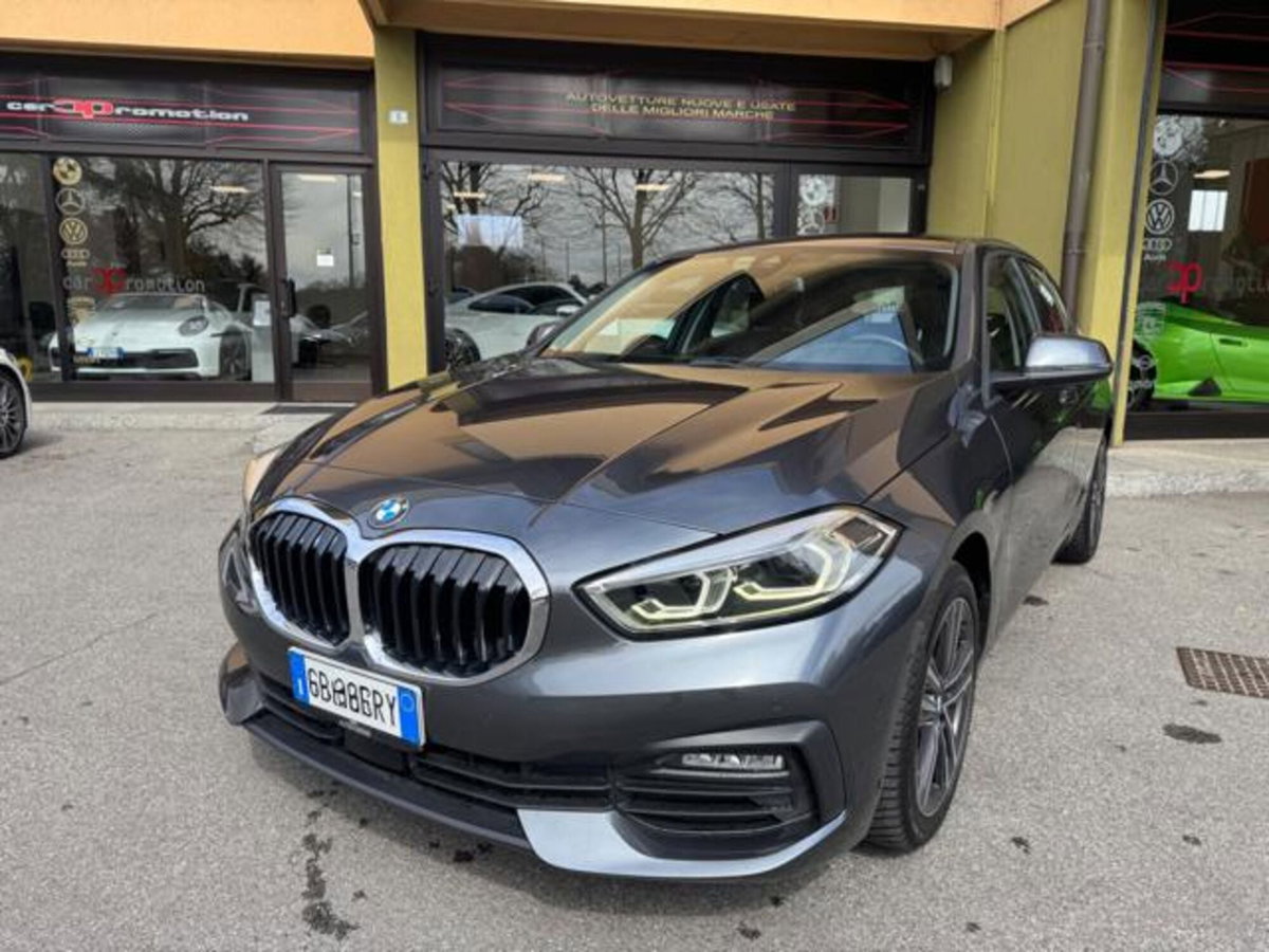 BMW Serie 1 116d 2.0 116CV cat 5 porte Attiva DPF