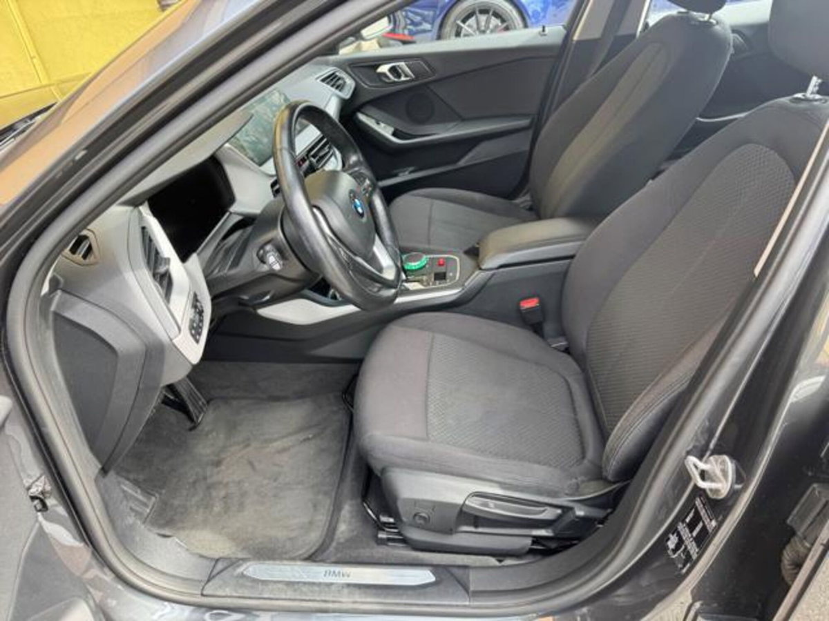 BMW Serie 1 116d 2.0 116CV cat 5 porte Attiva DPF (17)