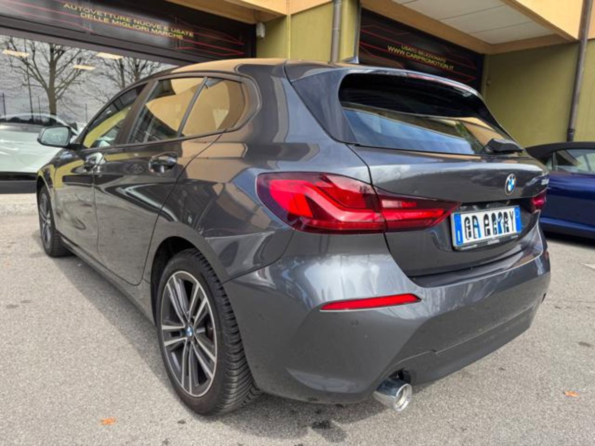 BMW Serie 1 116d 2.0 116CV cat 5 porte Attiva DPF (9)