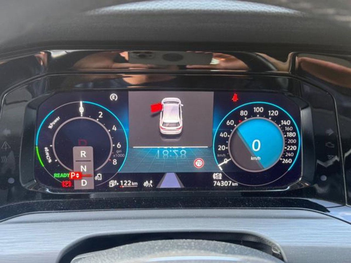 Volkswagen Golf 1.4 TSI eHYBRID 204 CV DSG Style (18)