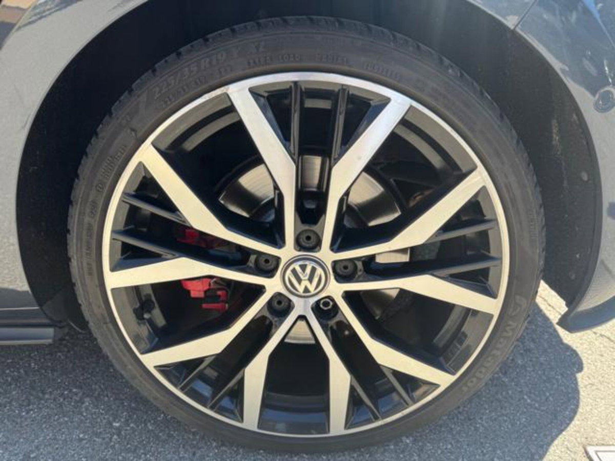 Volkswagen Golf GTI Performance 2.0 245 CV TSI DSG 5p. BMT (14)