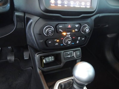 Jeep Renegade 1.0 T3 Limited (12)
