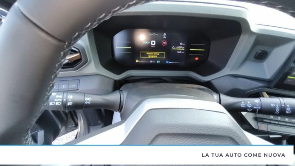 Dacia Duster 1.6 hybrid Extreme 140cv (12)