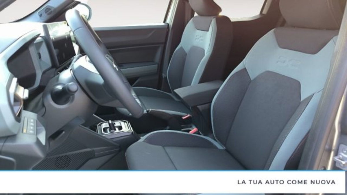Dacia Duster 1.6 hybrid Extreme 140cv (9)