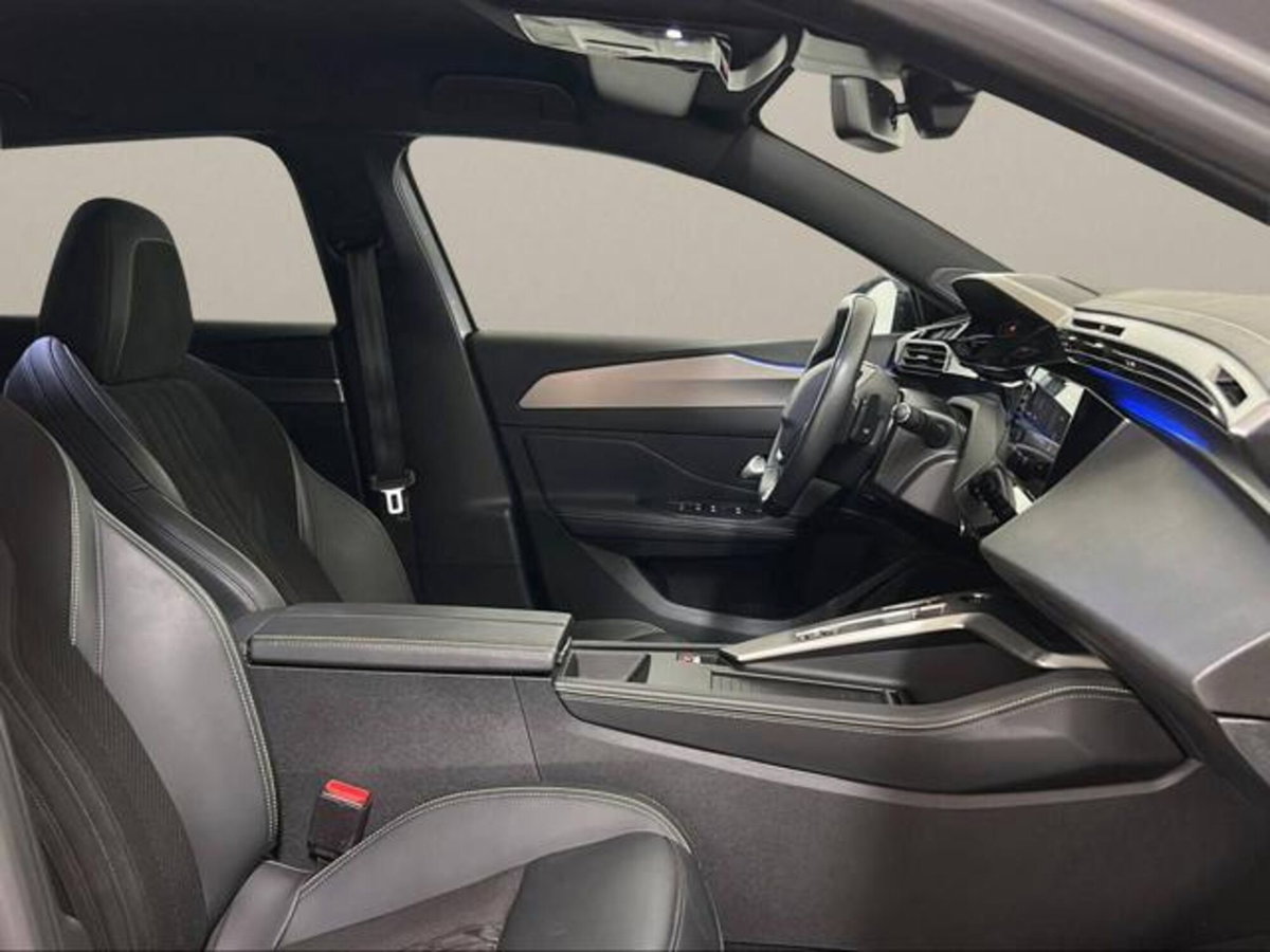 Peugeot 308 SW Hybrid 225 e-EAT8 GT Pack (12)