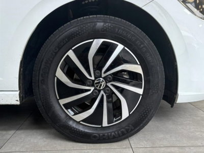 Volkswagen Polo 1.0 tsi R-Line 95cv (7)