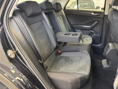 Volkswagen T-Roc 1.0 tsi Style 115cv (15)