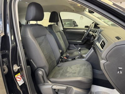 Volkswagen T-Roc 1.0 tsi Style 115cv (9)
