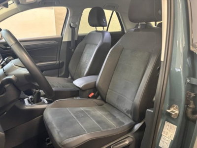 Volkswagen T-Roc 1.0 tsi Style 115cv (8)