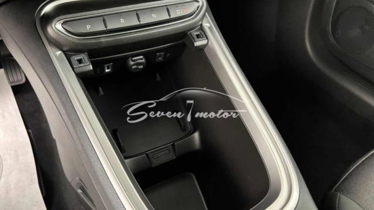 Jeep Avenger 1.2 turbo e-hybrid mhev Summit fwd 110cv edct6 (14)