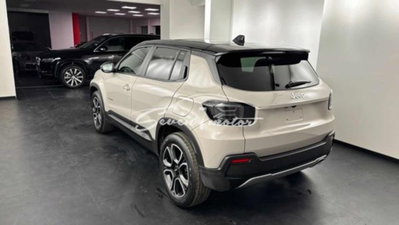 Jeep Avenger 1.2 turbo e-hybrid mhev Summit fwd 110cv edct6 (5)