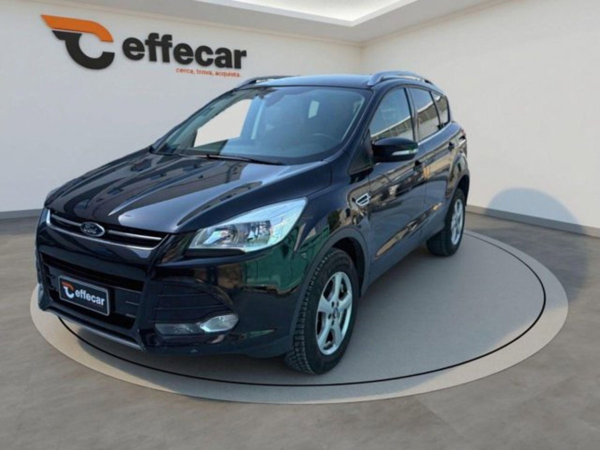 Ford Kuga 2.0 TDCI 140 CV 4WD Titanium