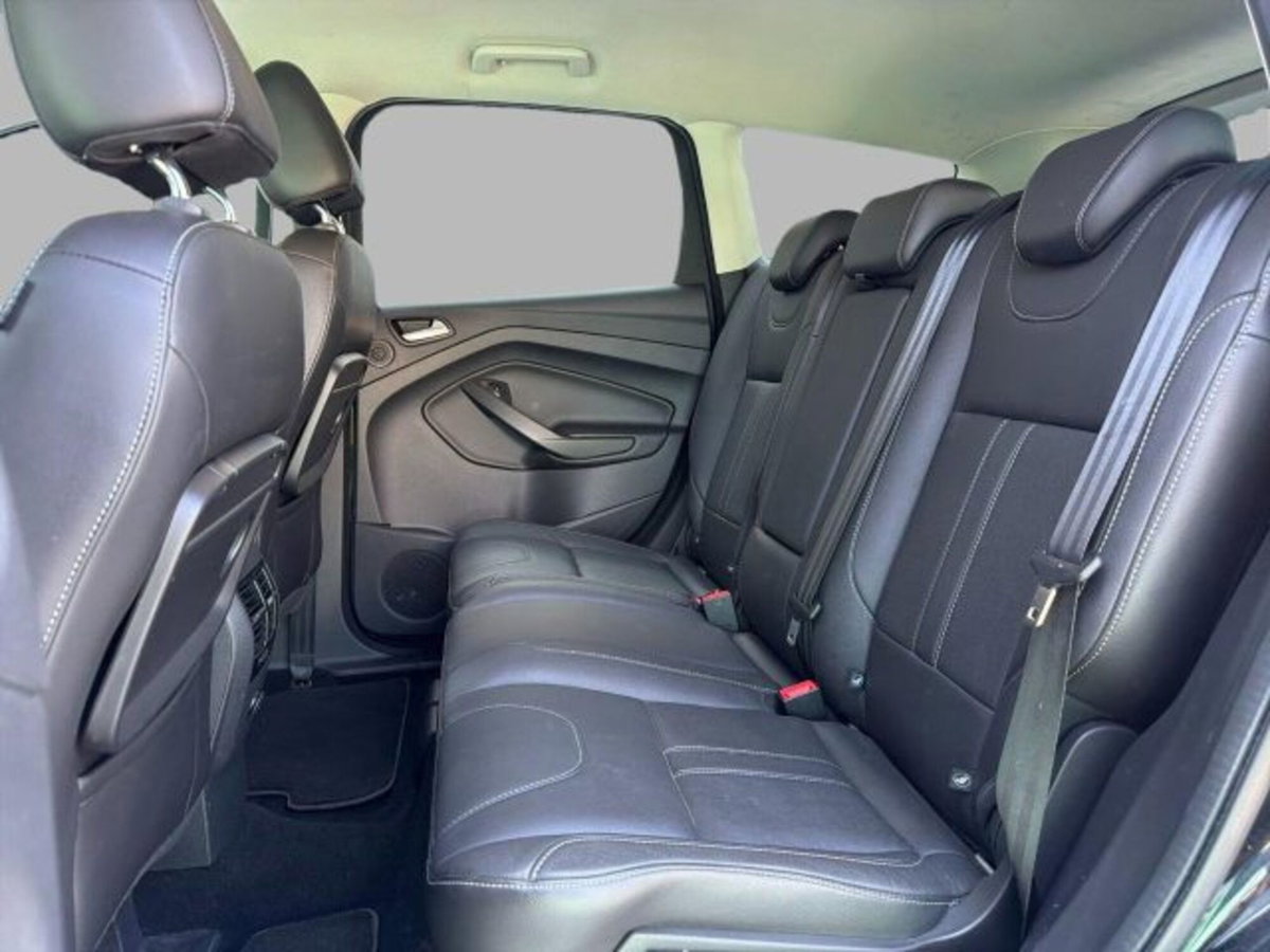 Ford Kuga 2.0 TDCI 140 CV 4WD Titanium (13)