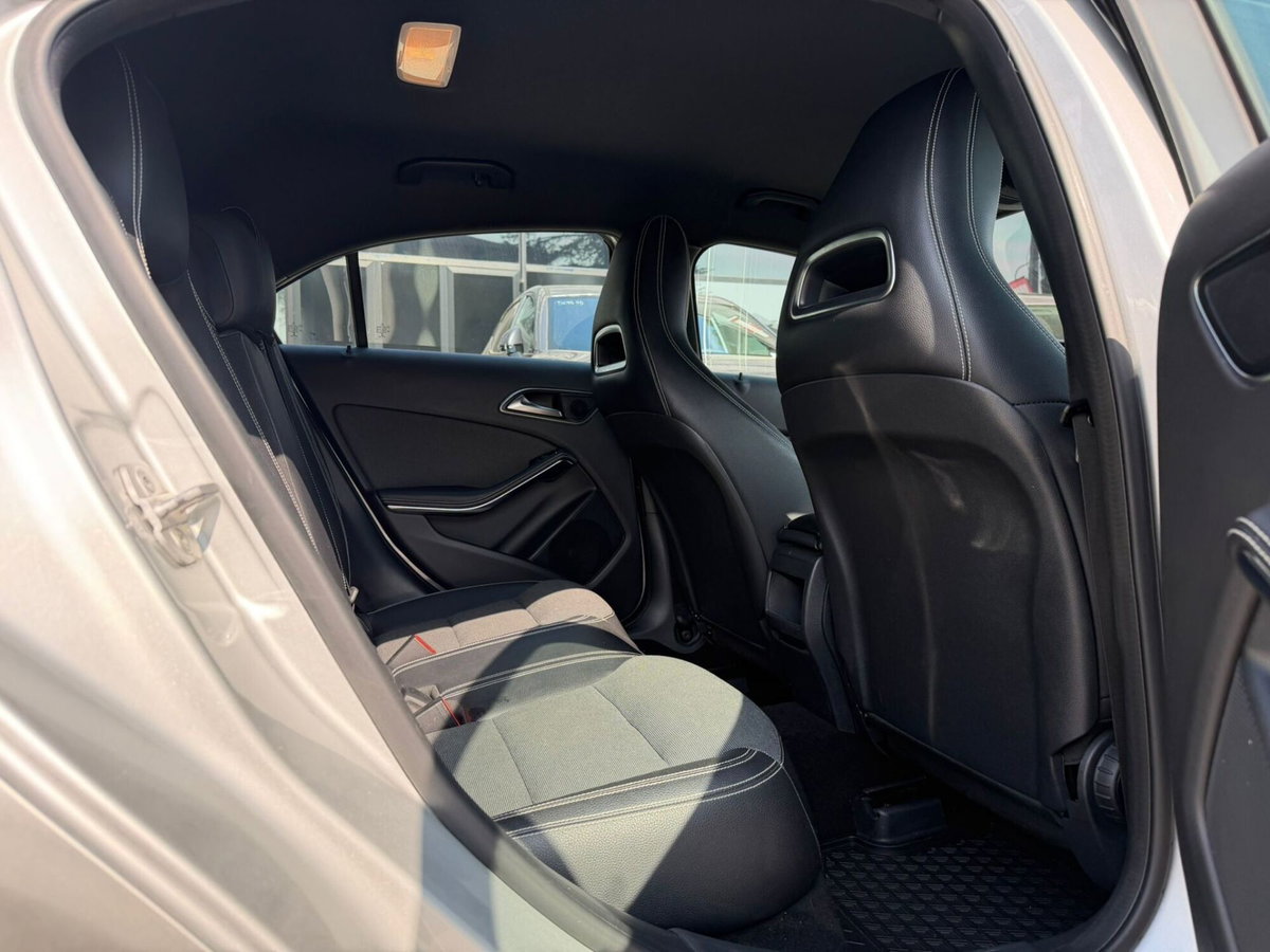 Mercedes-Benz Classe A 220 d Automatic Premium (11)