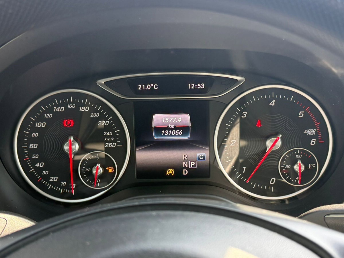 Mercedes-Benz Classe A 220 d Automatic Premium (13)