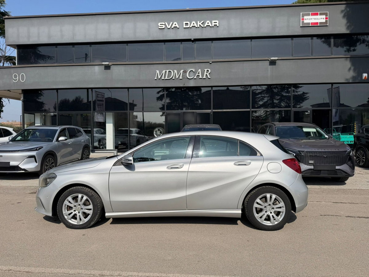 Mercedes-Benz Classe A 220 d Automatic Premium (2)
