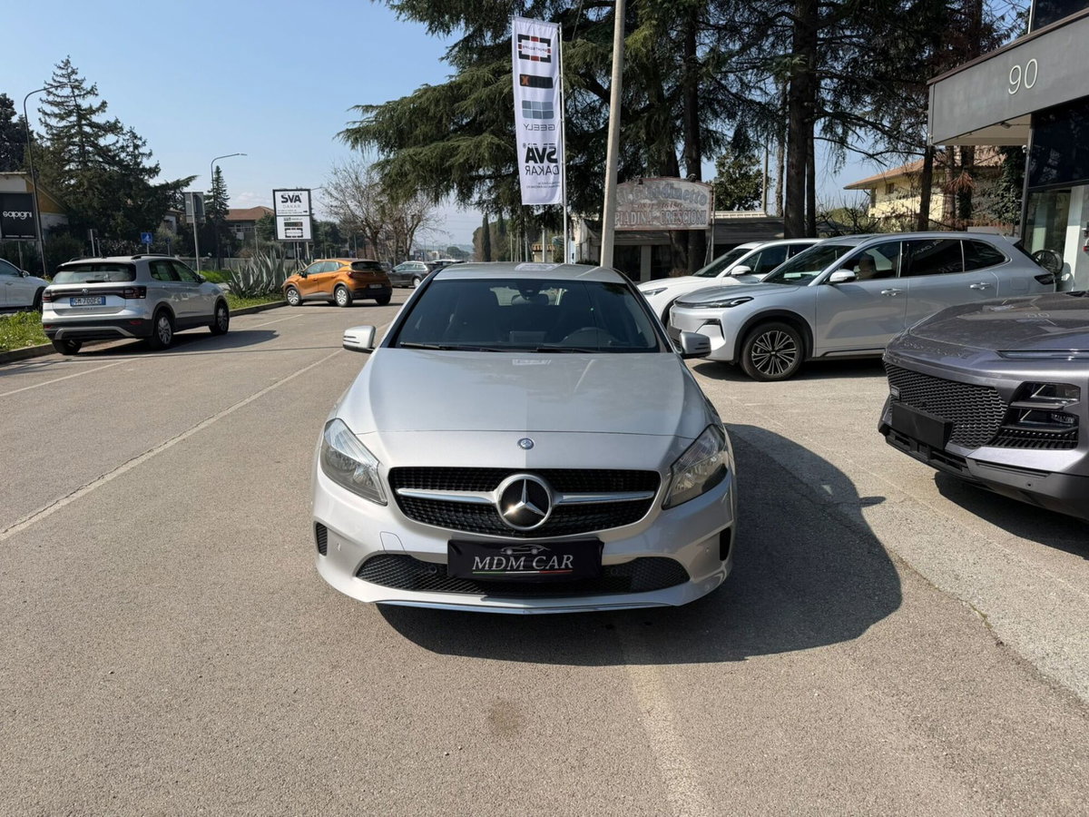 Mercedes-Benz Classe A 220 d Automatic Premium (9)