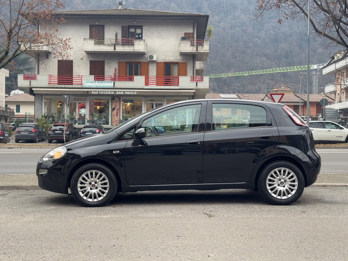 Fiat Punto 1.3 MJT II 75 CV 5 porte Street (8)