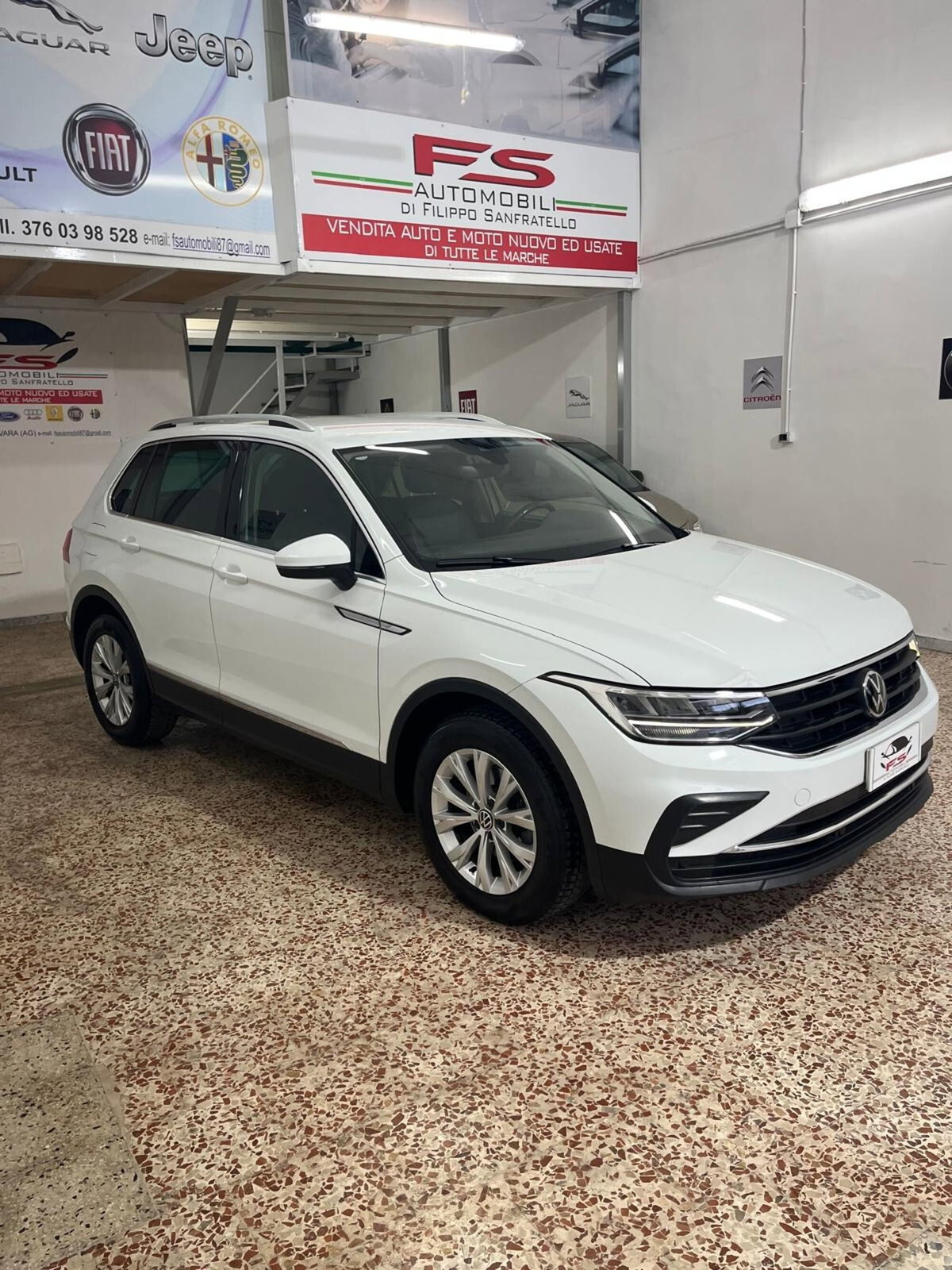 Volkswagen Tiguan 2.0 TDI SCR Life (2)