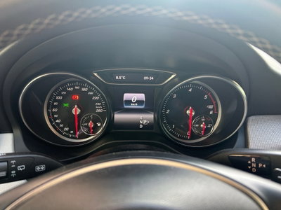 Mercedes-Benz GLA SUV 200 d Automatic Premium (11)