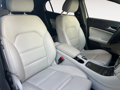 Mercedes-Benz GLA SUV 200 d Automatic Premium (15)