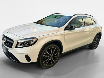 Mercedes-Benz GLA SUV 200 d Automatic Premium (2)