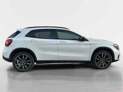 Mercedes-Benz GLA SUV 200 d Automatic Premium (6)