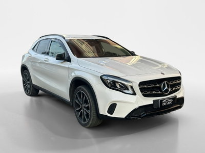 Mercedes-Benz GLA SUV 200 d Automatic Premium (7)