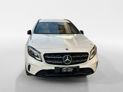 Mercedes-Benz GLA SUV 200 d Automatic Premium (8)