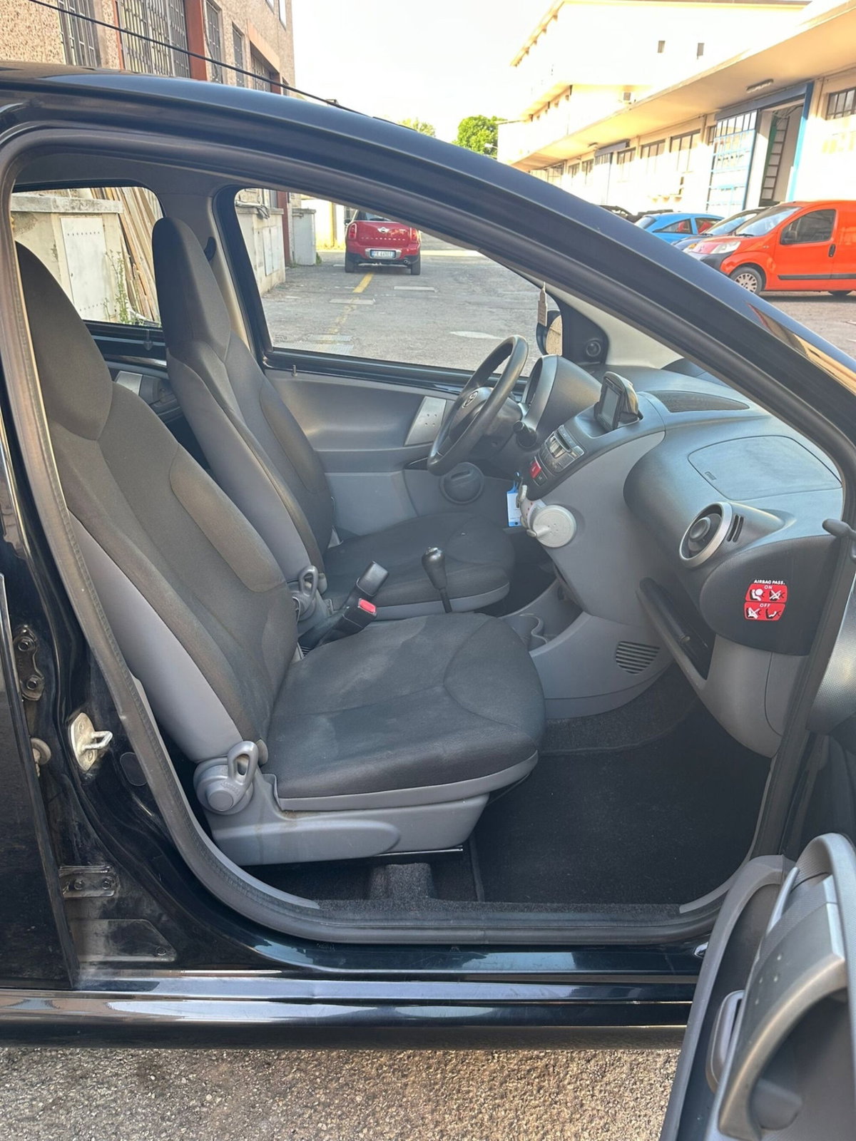 Toyota Aygo 1.0 12V VVT-i 5 porte Sol Connect (13)