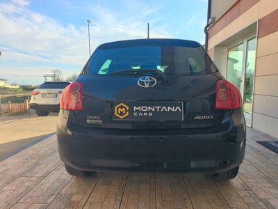 Toyota Auris 1.4 D-4D 5 porte (6)
