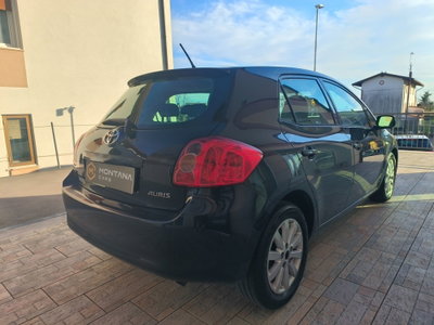 Toyota Auris 1.4 D-4D 5 porte (7)
