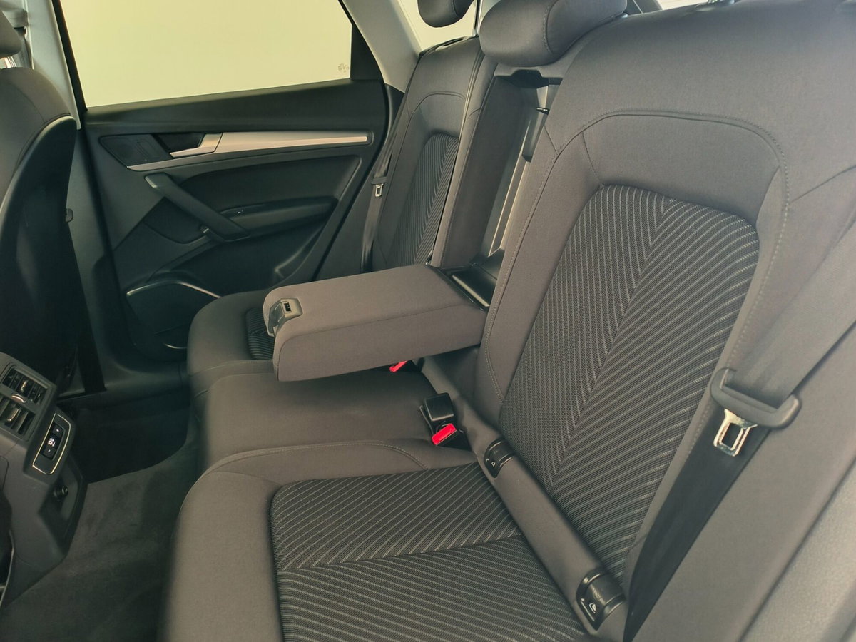 Audi Q5 40 TDI 204 CV quattro S tronic Business (14)