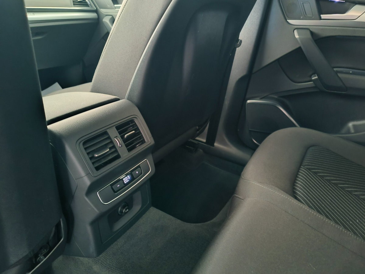 Audi Q5 40 TDI 204 CV quattro S tronic Business (16)