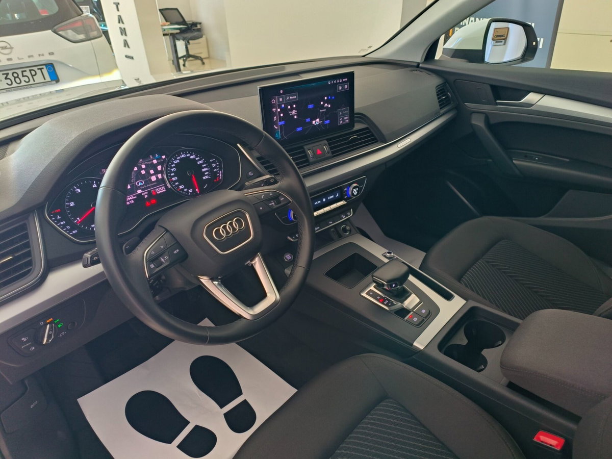 Audi Q5 40 TDI 204 CV quattro S tronic Business (9)