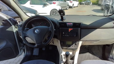 Fiat Stilo 1.9 MJT 120 CV 5 porte Dynamic (4)
