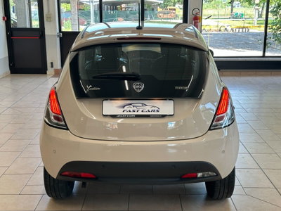 Lancia Ypsilon 1.0 FireFly 5 porte S&S Hybrid Ecochic Gold (5)