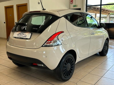 Lancia Ypsilon 1.0 FireFly 5 porte S&S Hybrid Ecochic Gold (6)