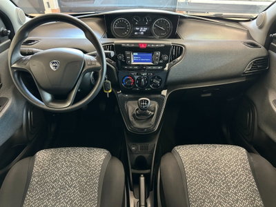 Lancia Ypsilon 1.0 FireFly 5 porte S&S Hybrid Ecochic Gold (7)