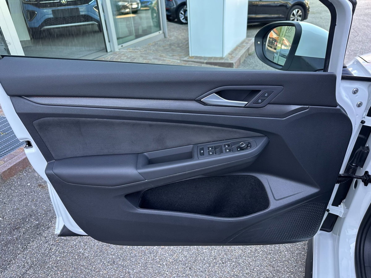 Volkswagen Golf 2.0 TSI GTI DSG (15)
