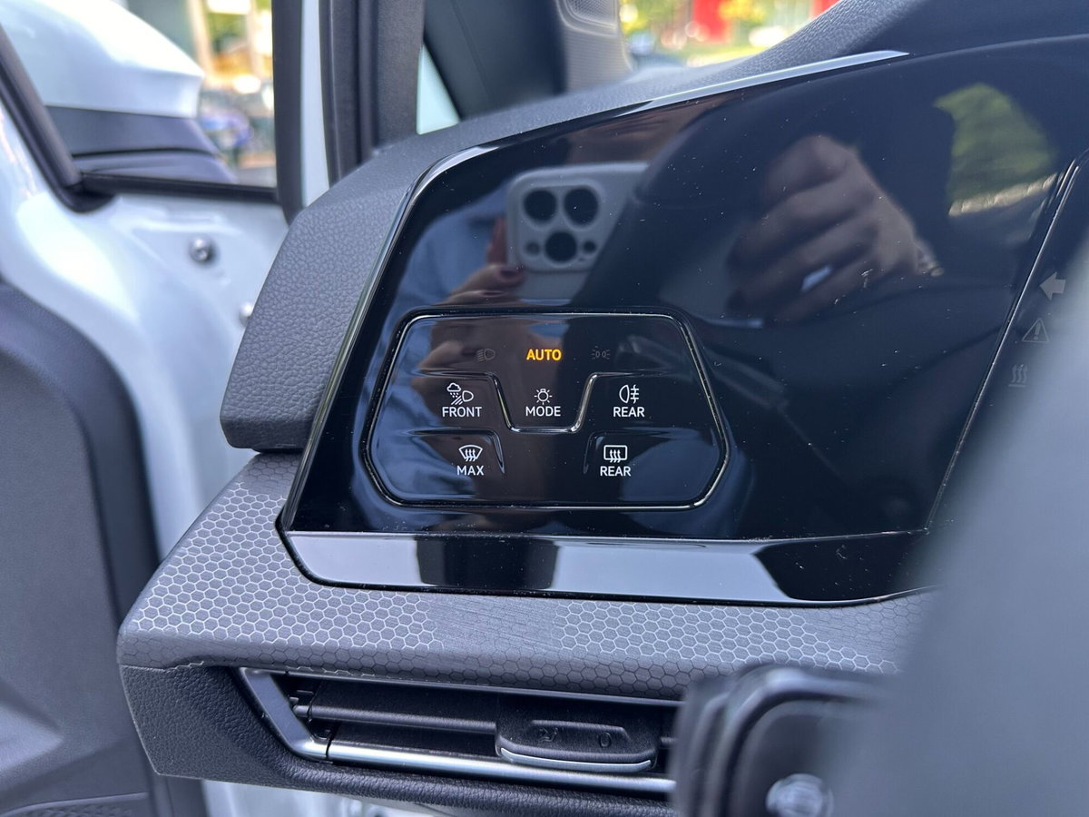 Volkswagen Golf 2.0 TSI GTI DSG (16)