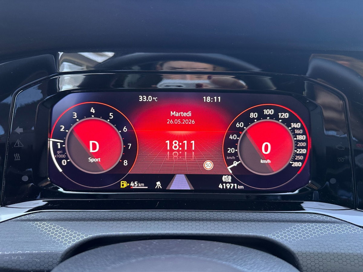 Volkswagen Golf 2.0 TSI GTI DSG (18)