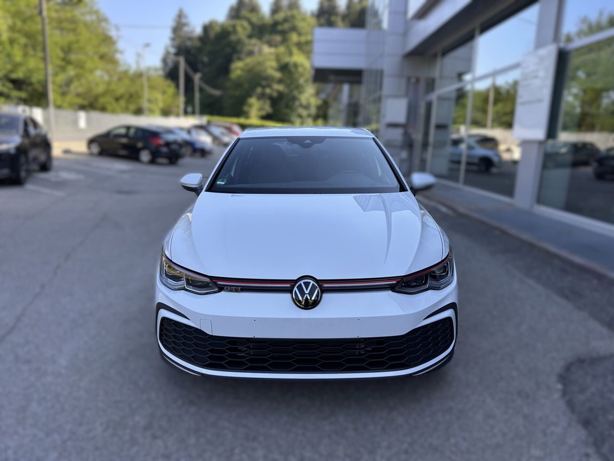 Volkswagen Golf 2.0 TSI GTI DSG (2)