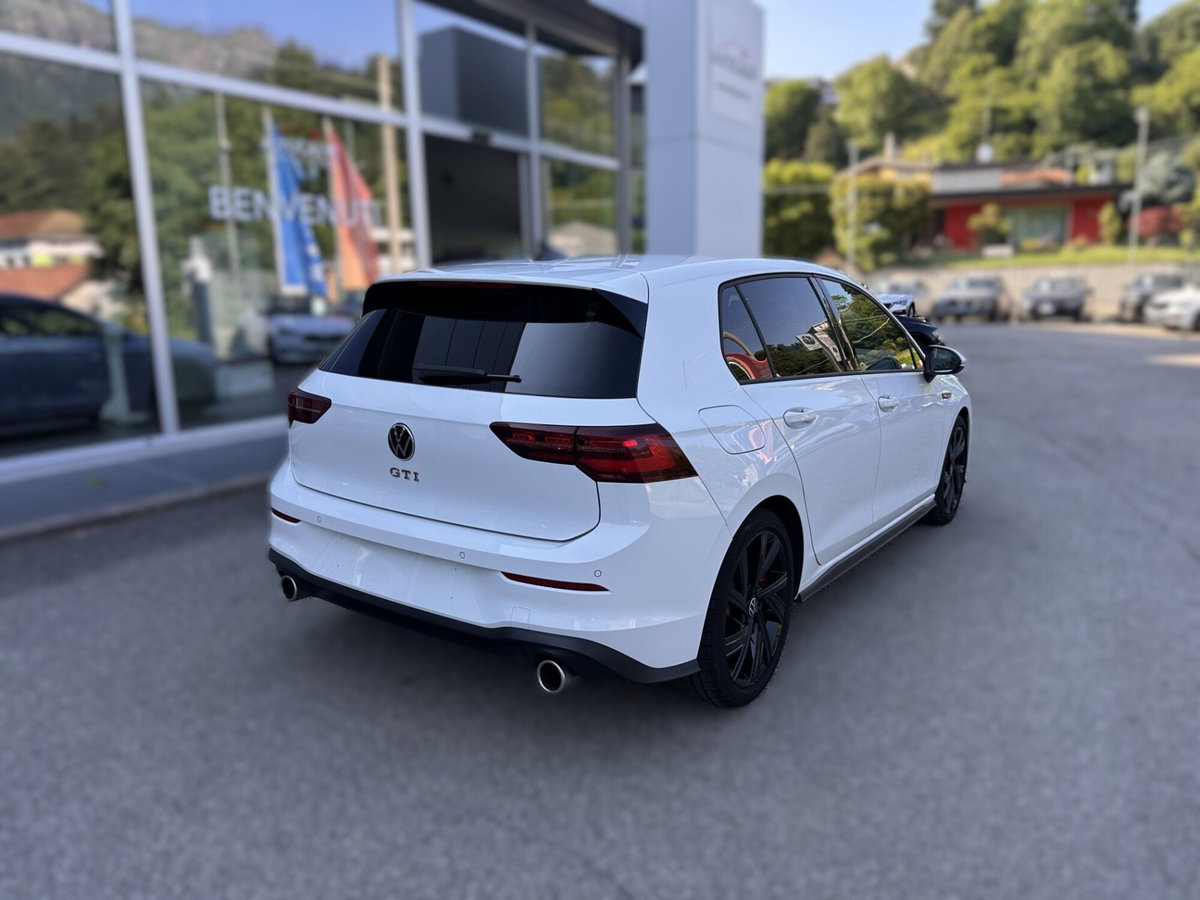 Volkswagen Golf 2.0 TSI GTI DSG (7)