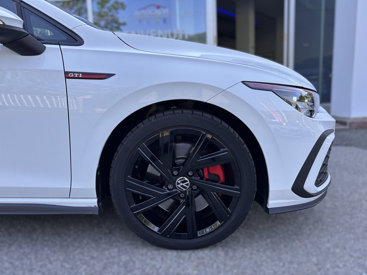 Volkswagen Golf 2.0 TSI GTI DSG (9)