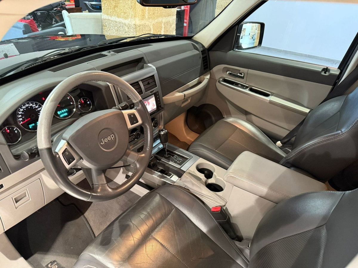 Jeep Cherokee 2.8 CRD DPF Limited Auto (10)