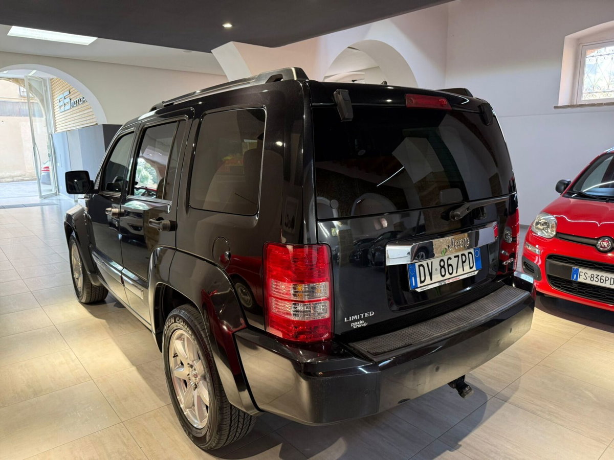 Jeep Cherokee 2.8 CRD DPF Limited Auto (7)