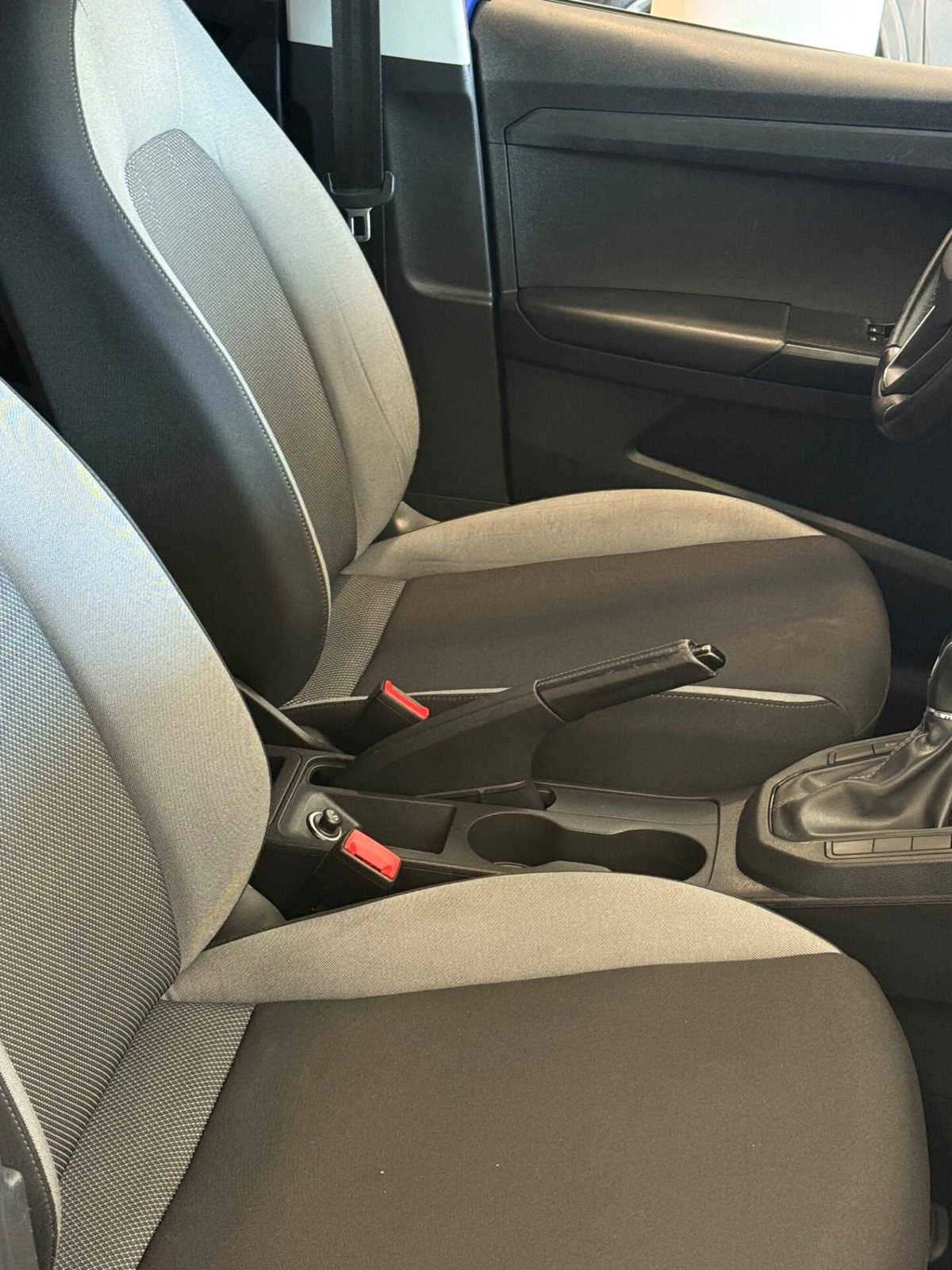 SEAT Ibiza 1.6 TDI 95 CV 5 porte Business (12)