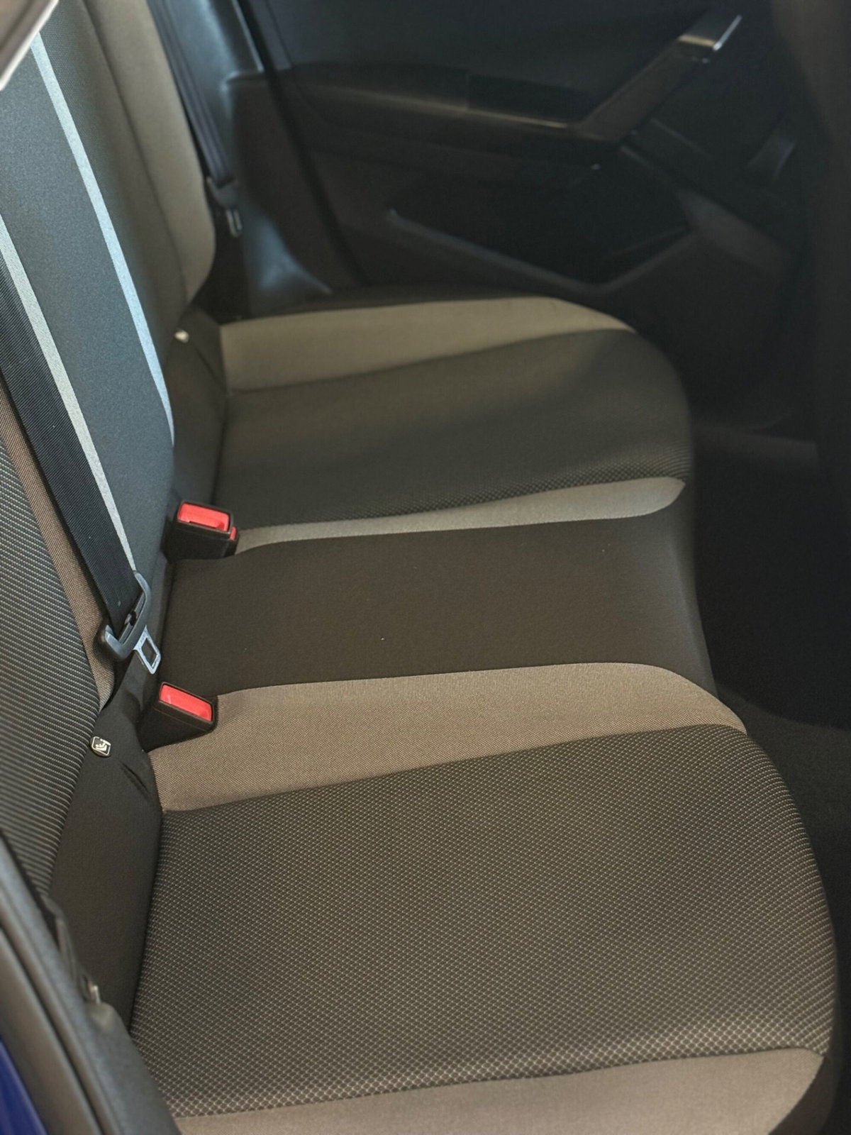 SEAT Ibiza 1.6 TDI 95 CV 5 porte Business (8)